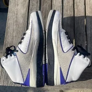 Retro Jordan II Grape Concord size 9.5 (Pre-Owned) Jordan | Shoes | Retro Jordan Ii Grape Concord Size 95  main image 3